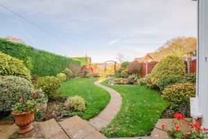 Photo 25- click for photo gallery